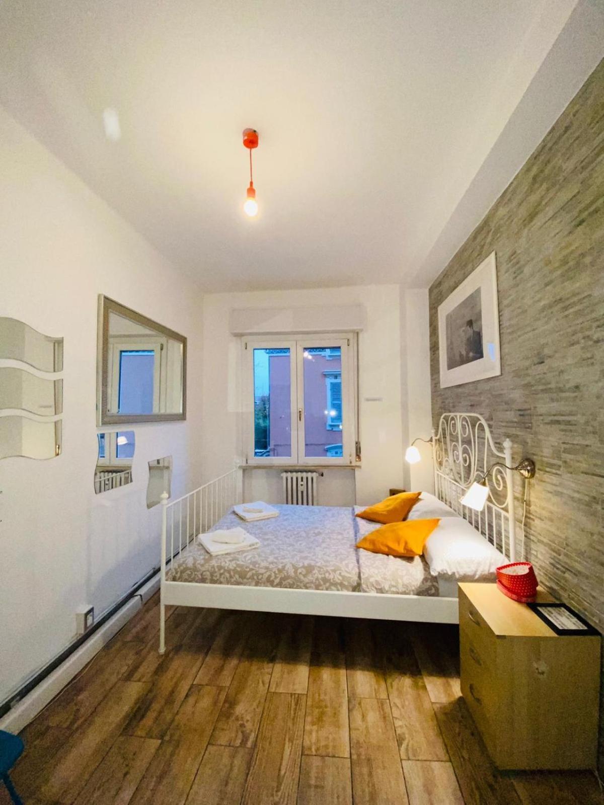 פארמה Europe Station Rooms מראה חיצוני תמונה